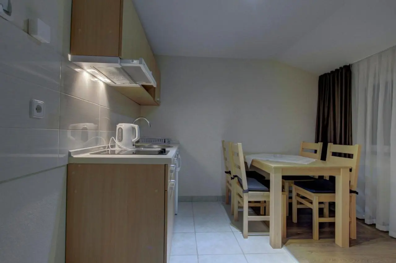 Tihe Noci Motel
