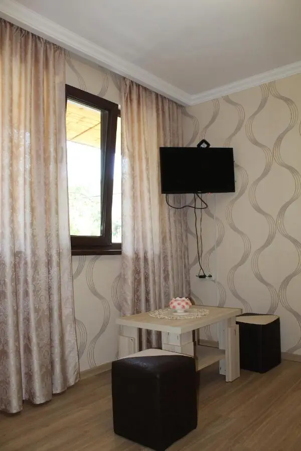 Emis Hotel