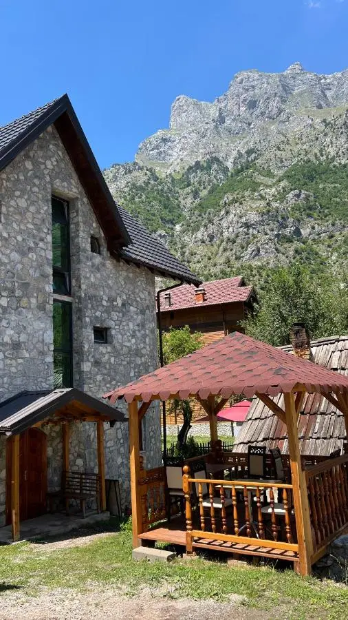 Stonehouse villa