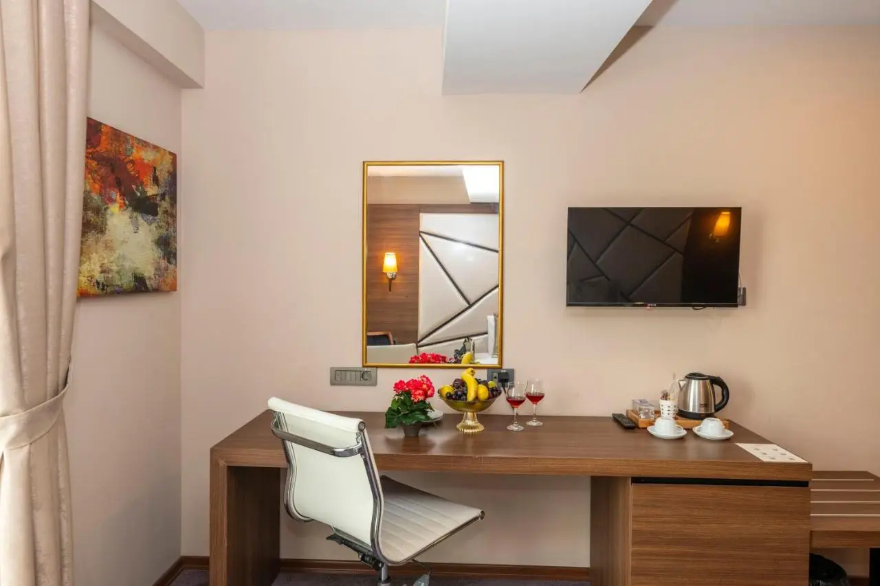 Litros Hotel & Spa