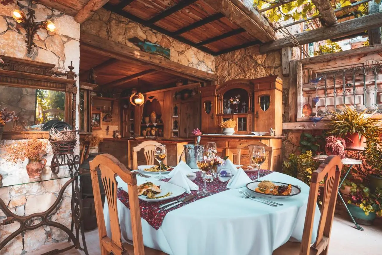 Fidanka Hotel
