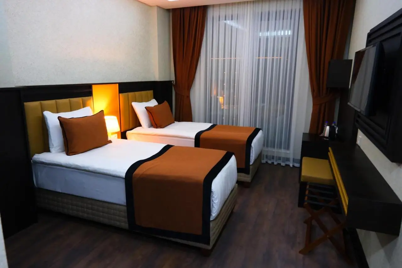 Dimen Hotel