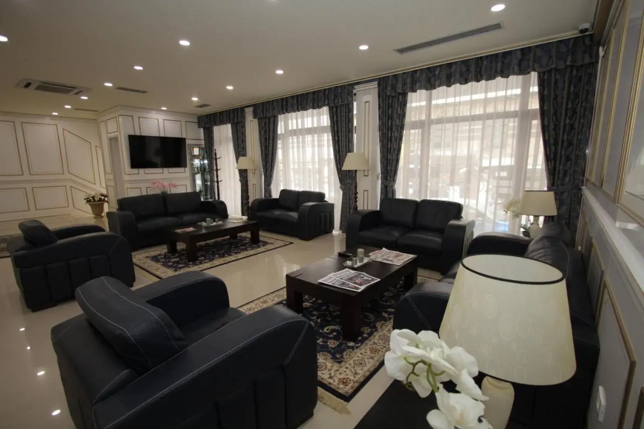 Capital Tirana Hotel Bruçi