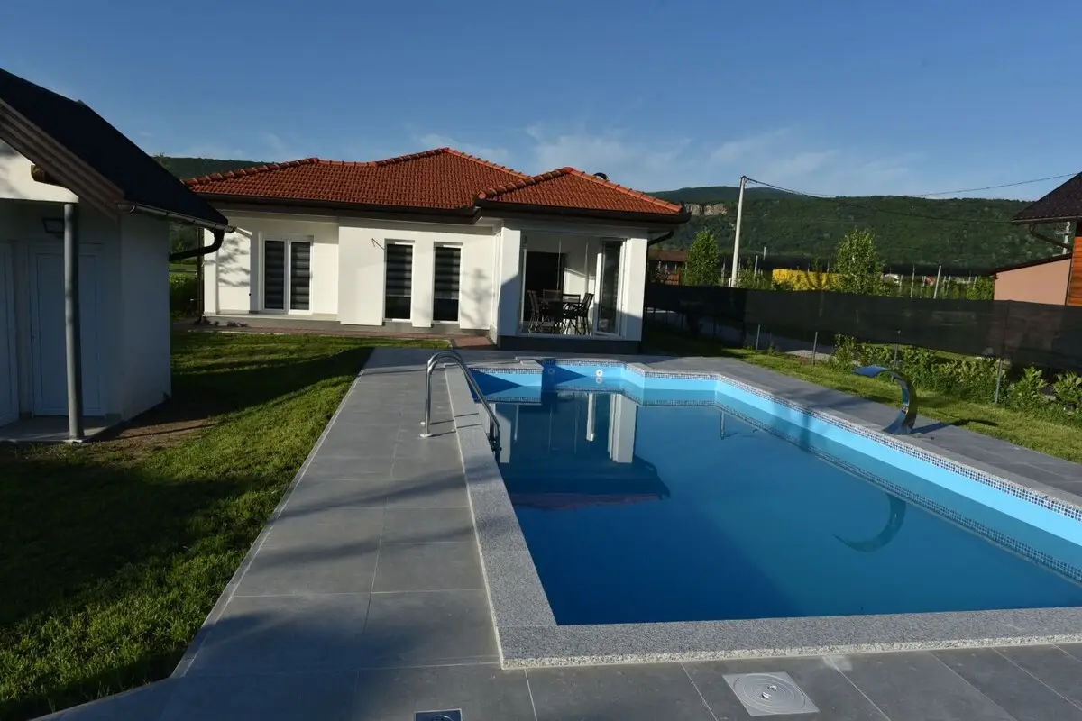 Luxury Home Meri