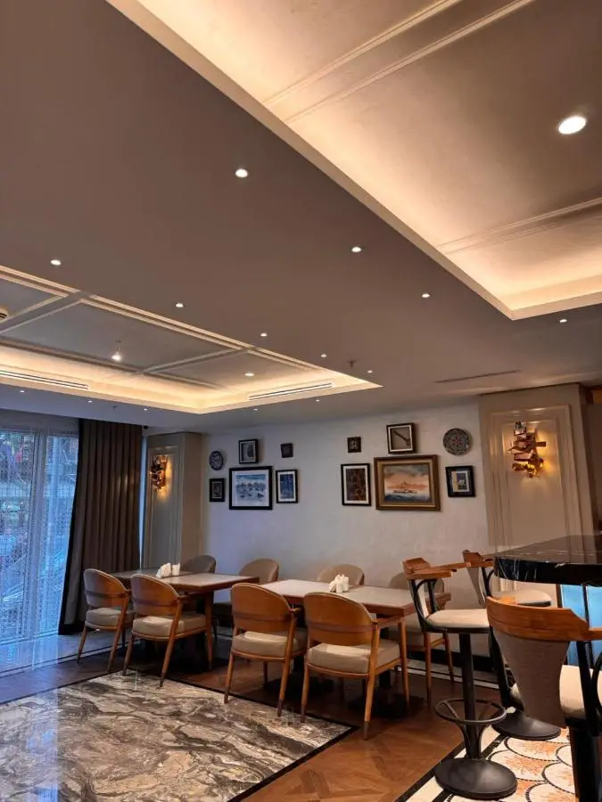 Grand Hilarium Hotel
