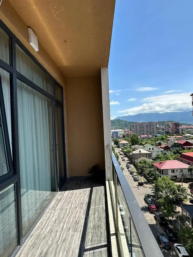 Home Side Apartment