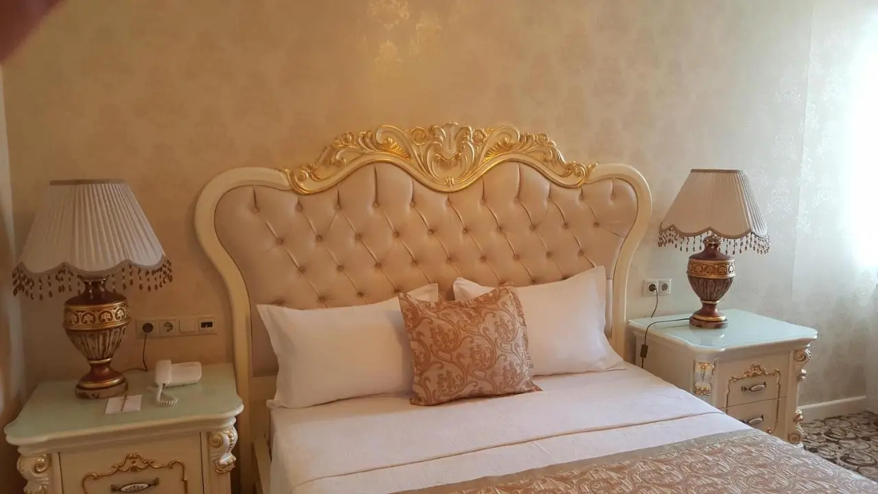 Best Town Hotel