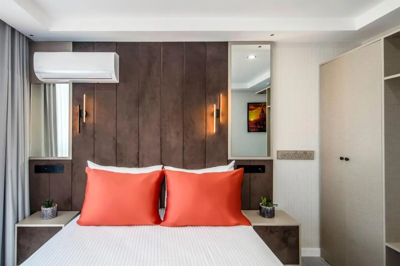 The Golden Park Hotel