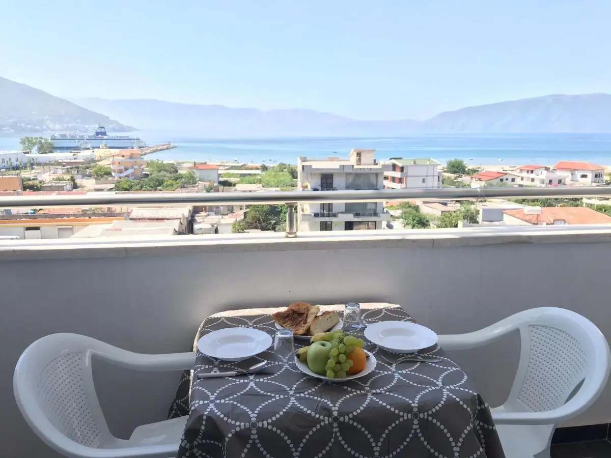 TreA Accomodations - Despacito Port Side