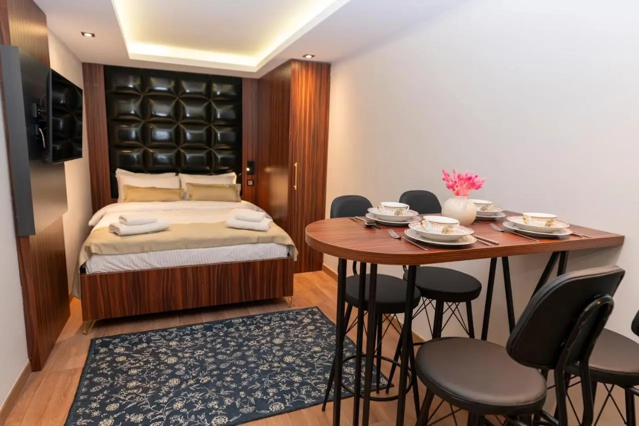 THE MUA LUXURY HOMEs