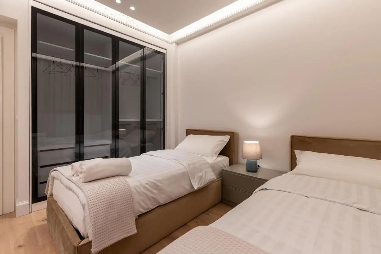 Night Inn Tirana