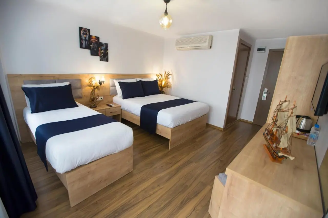 Golden Street Hotel