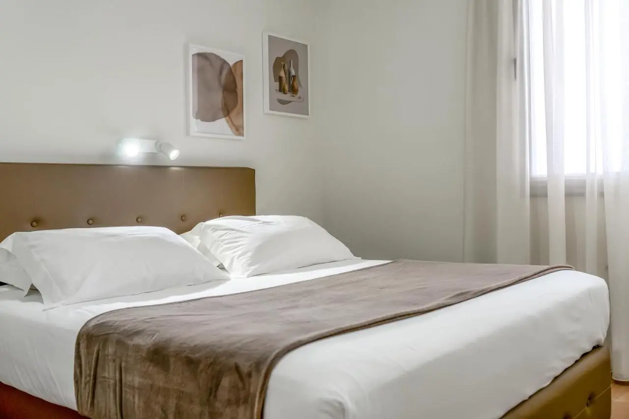 THE ROOMS - Serviced Apartments Tirana