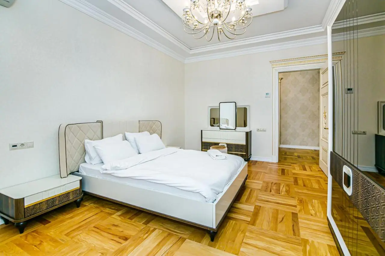 City Centre apartment on Nizami
