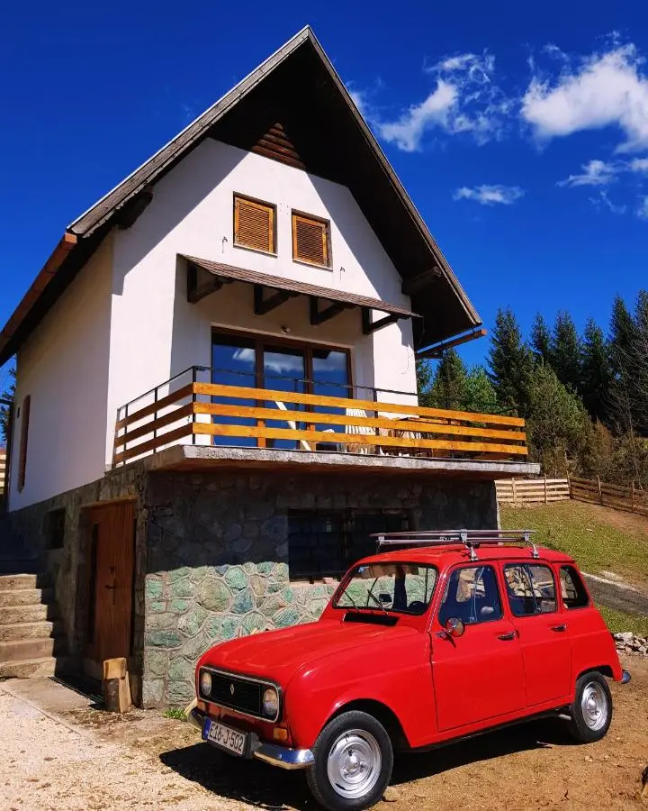 Vikendica Zlatni Hrast Jahorina Pale