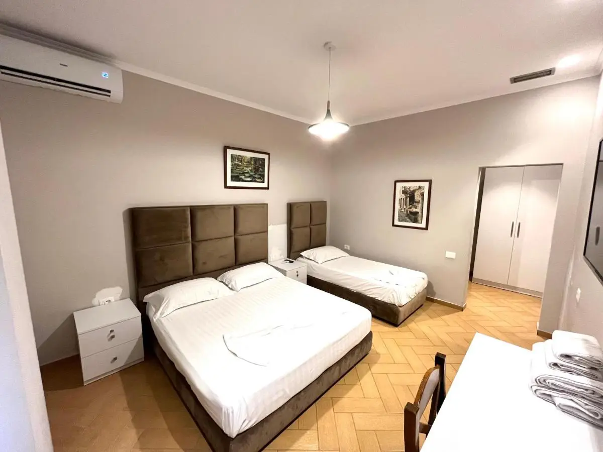 HOTEL NOBEL CENTER