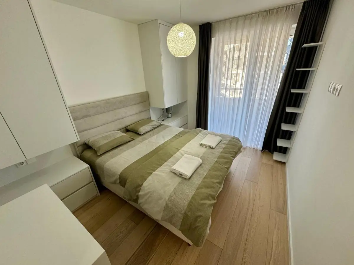 Lux Sarajevo Waves 2bdr apartment with private parking