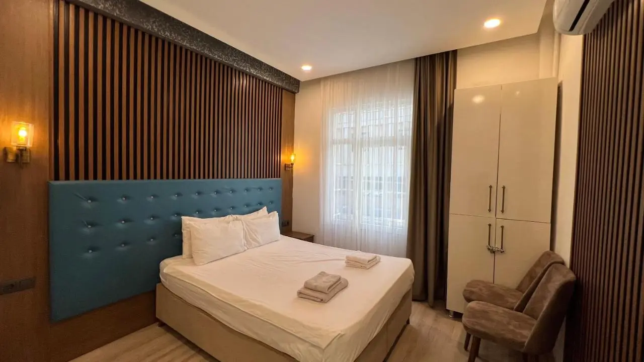 Taksim Square Luxury 4BR Next to Hotels Perfect for Families & Groups