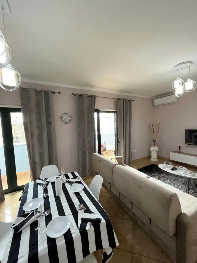 Center Apartment Easy