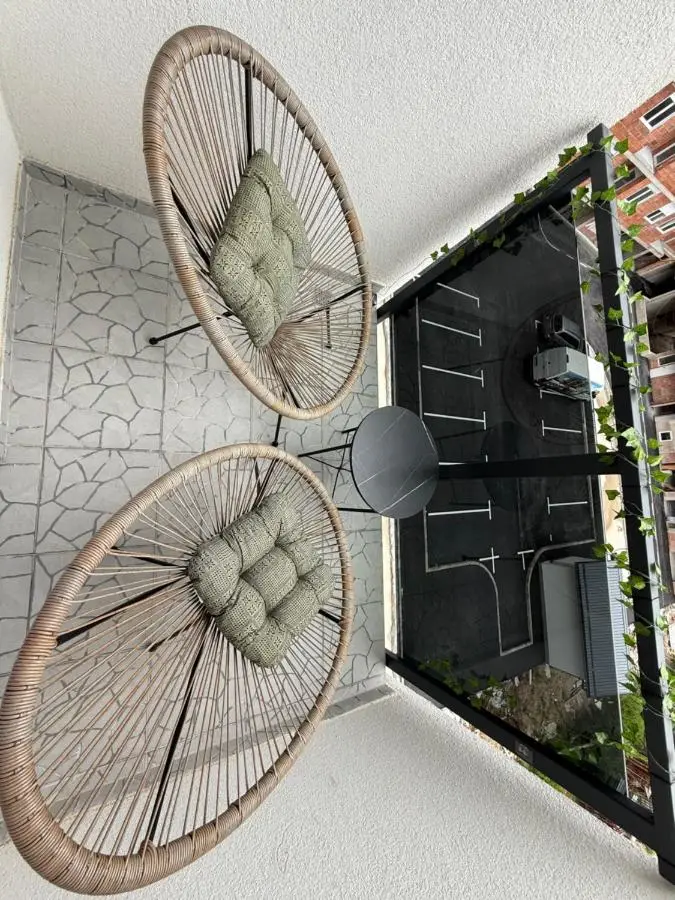 Cozy Flat near Airport & Sarajevo Center, Free Parking