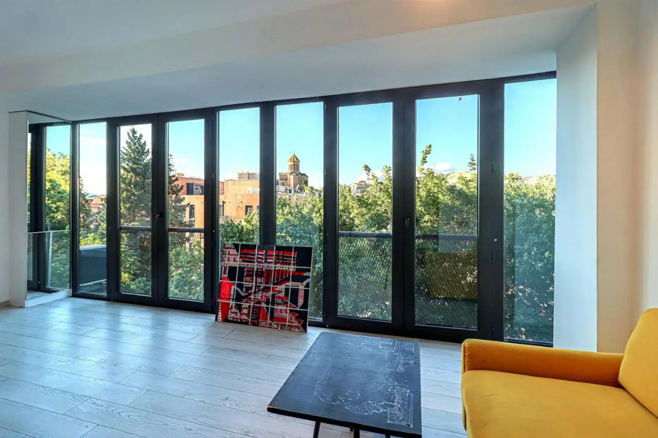 Bright 1BR with Sameba view Avlabari - by Wehost