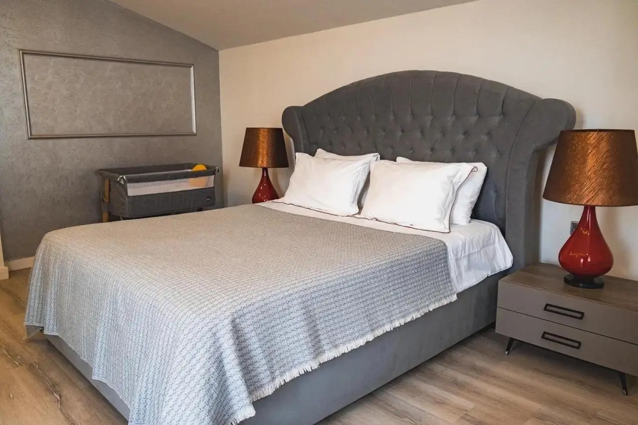 ONLY ONE Suites & Residences