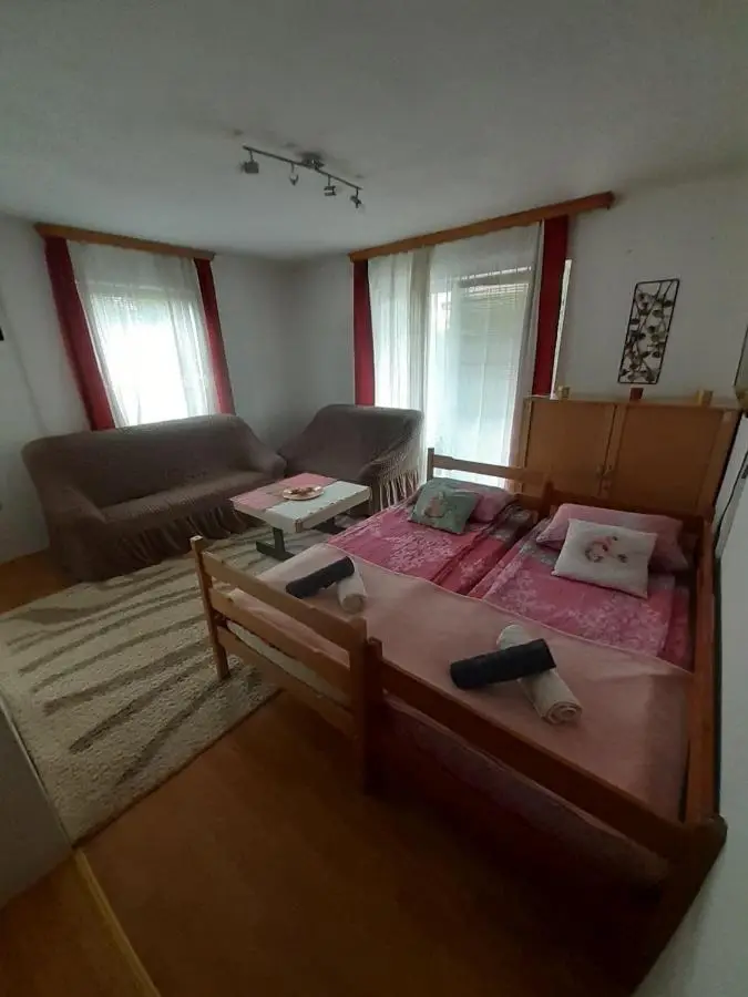Sleep & fly - Sarajevo Airport apartment