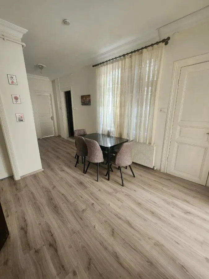 Nostalgia Apartment