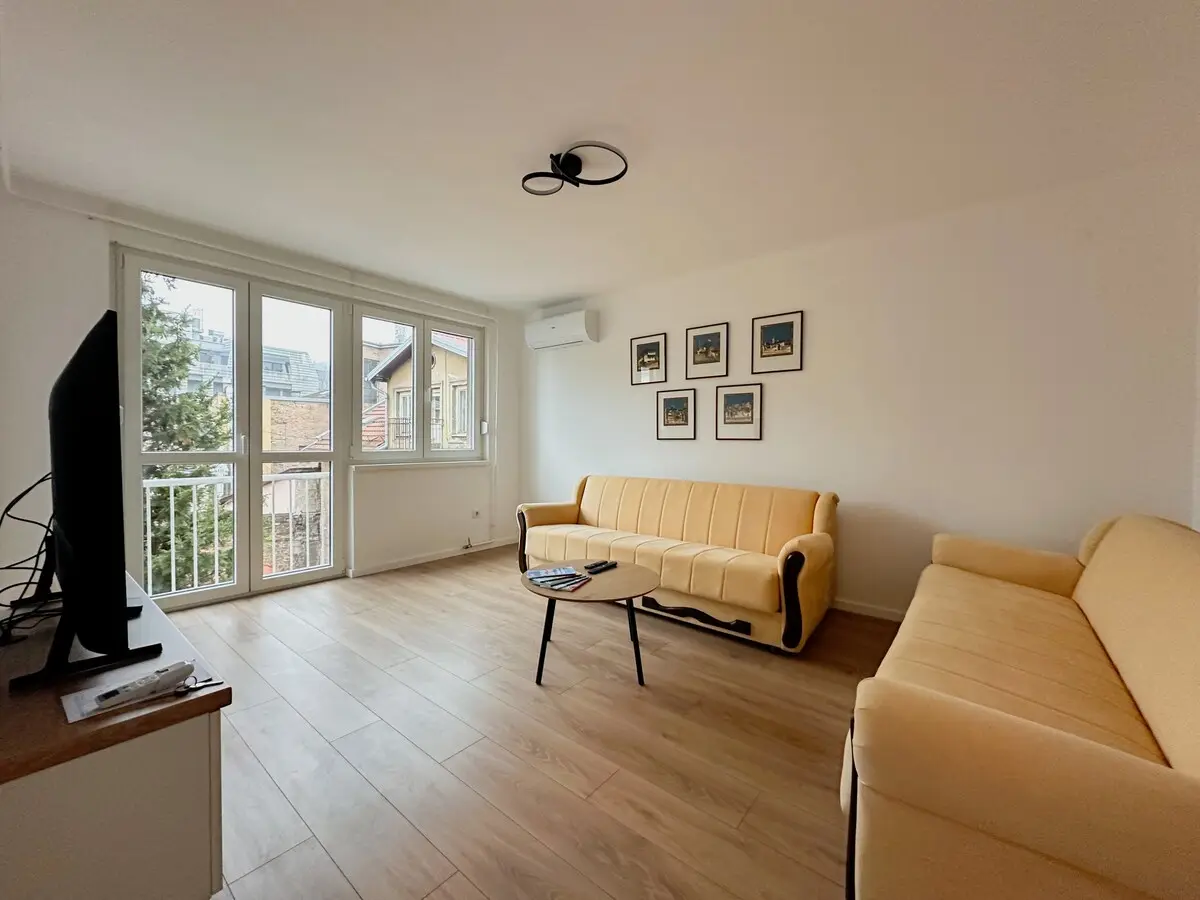 Exclusive Modern Riverside Suite