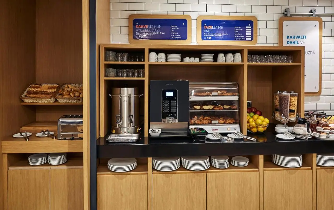 Holiday Inn Express - Istanbul - Atakoy Metro by IHG
