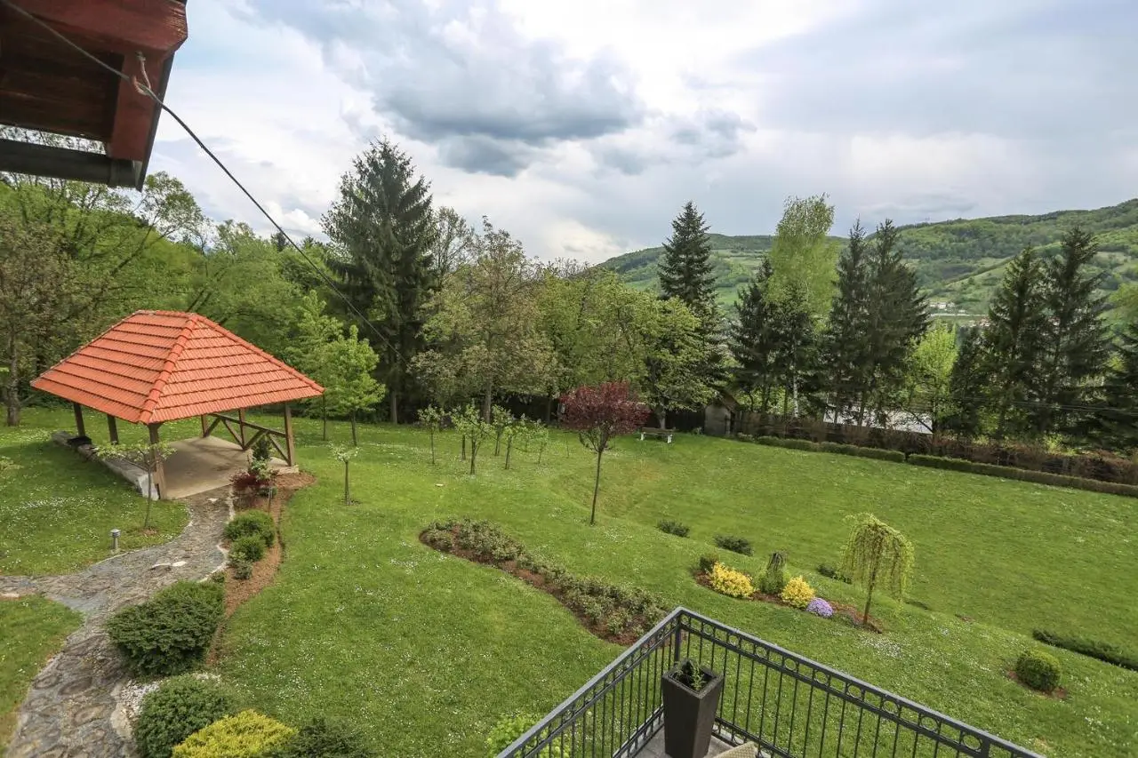 Sunnyside Villa