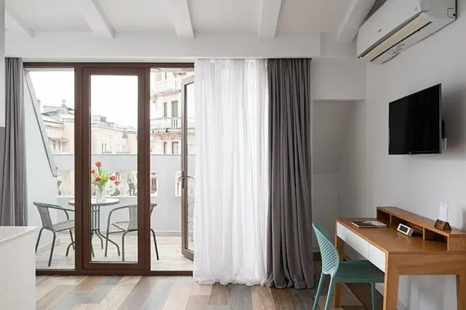 Mariinsky Boutique Hotel