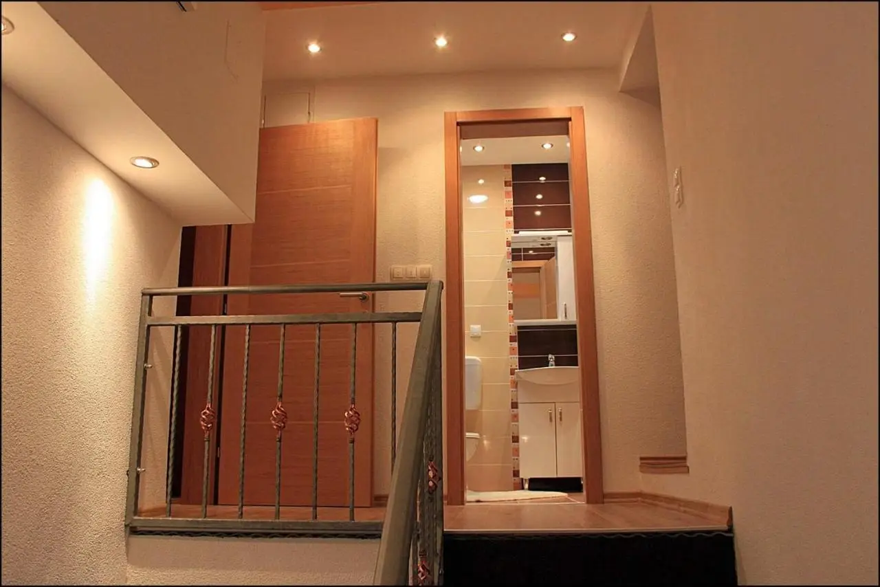 Guest House Mirza