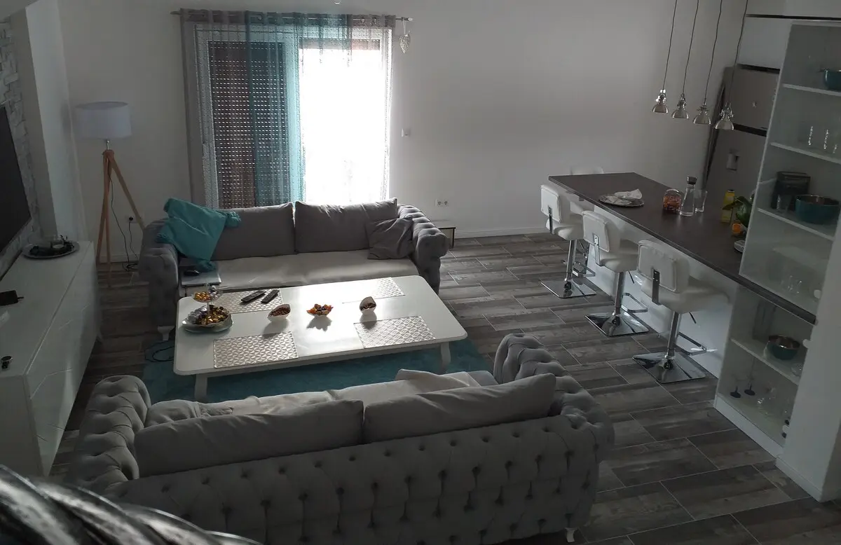 Riverside Plaza Villa