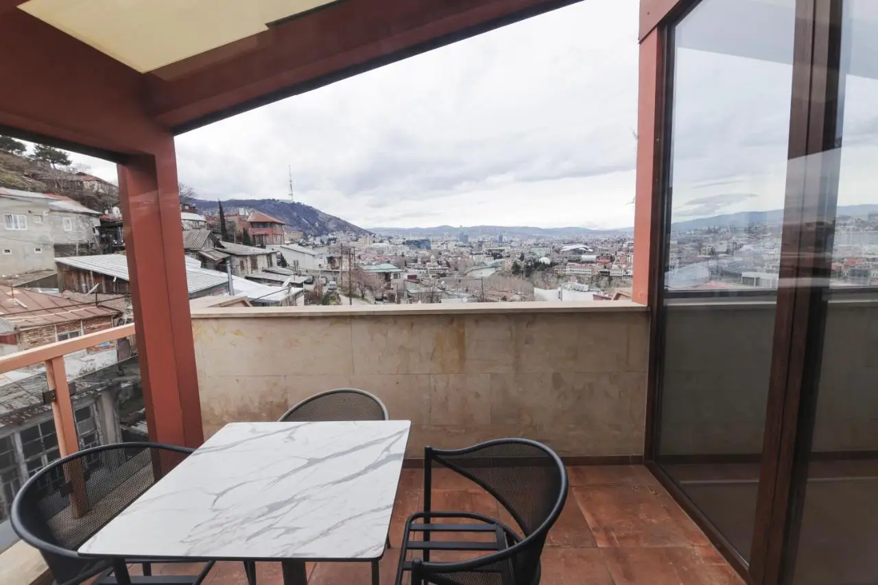 King Tamar Hotel By Luxuria Hotels