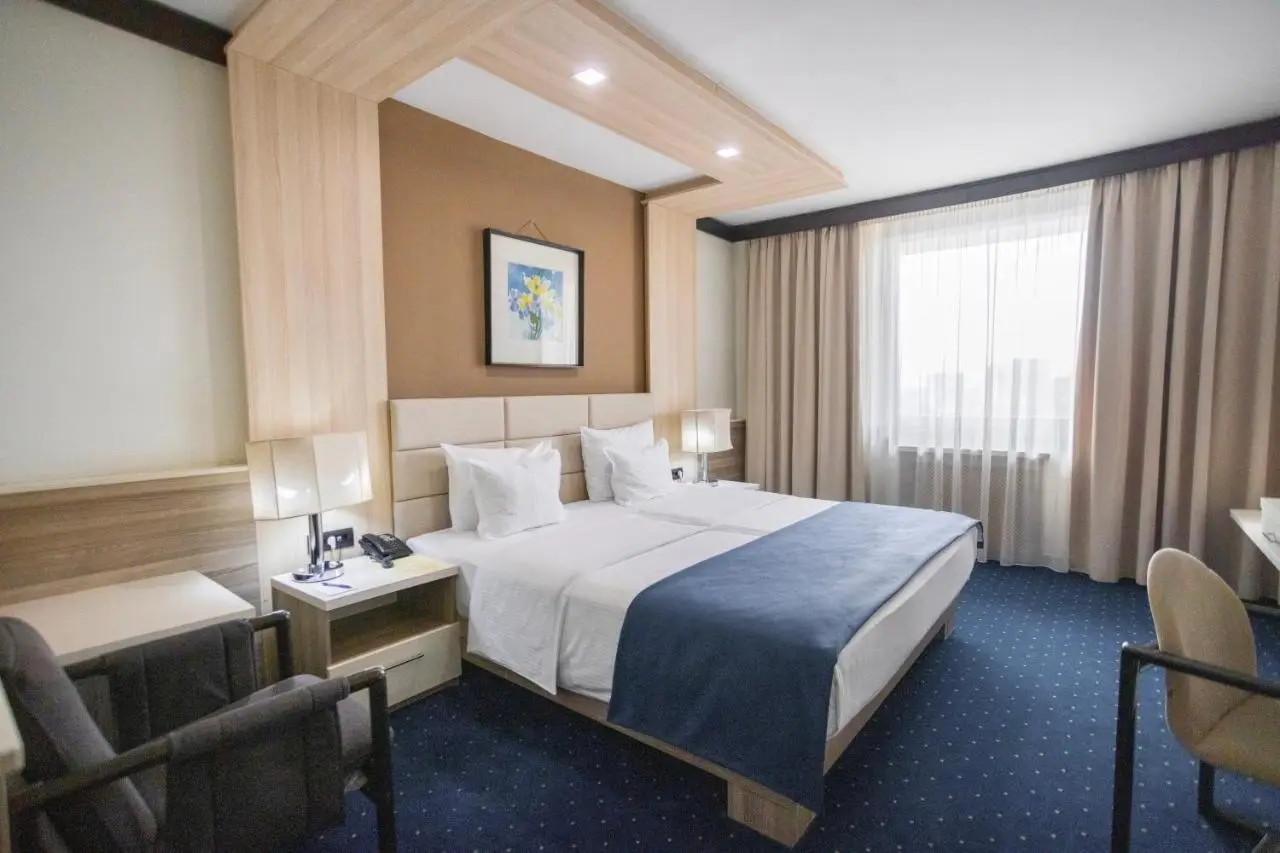 Hotel Holiday