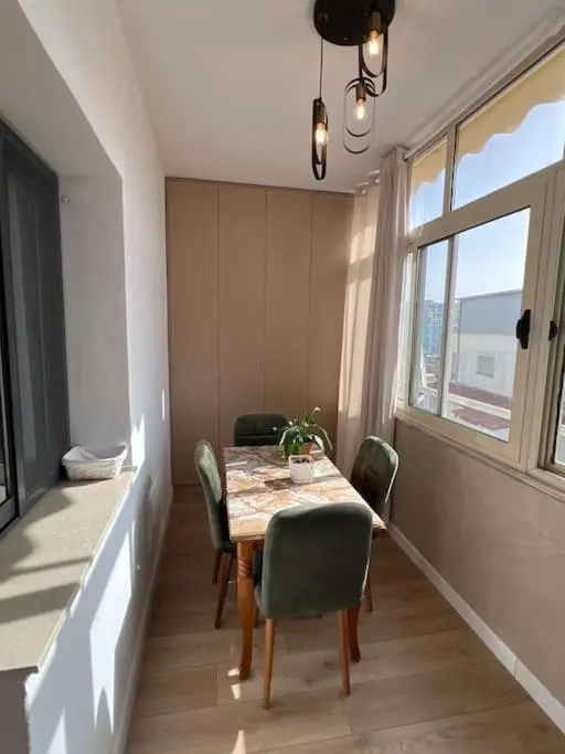 Hugo Apartment