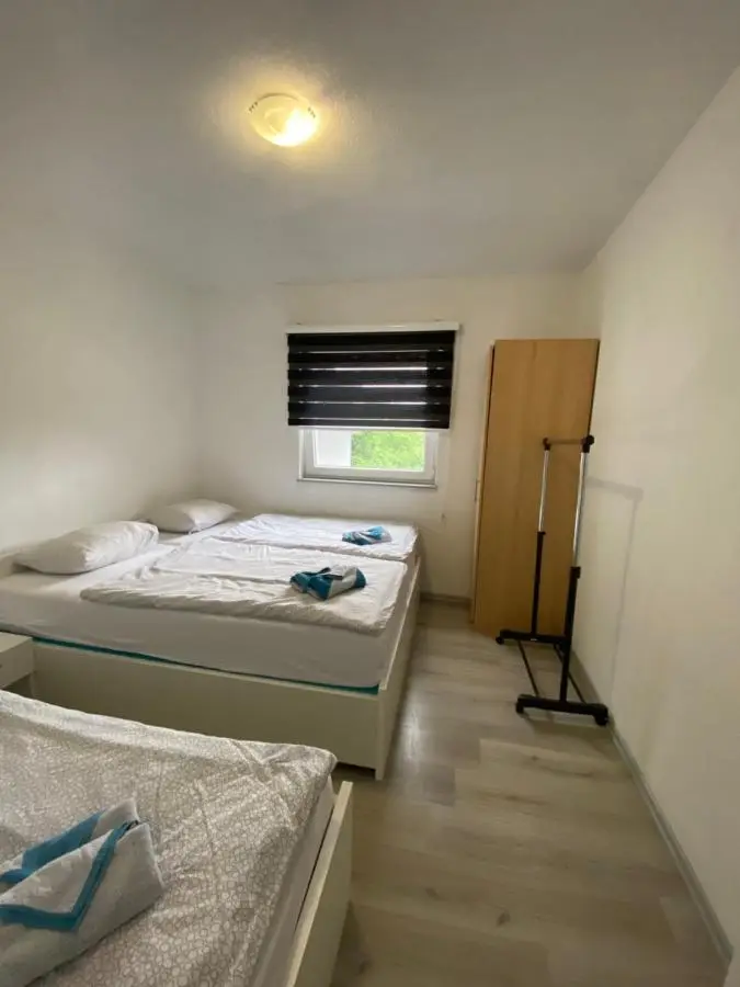 House Enio
