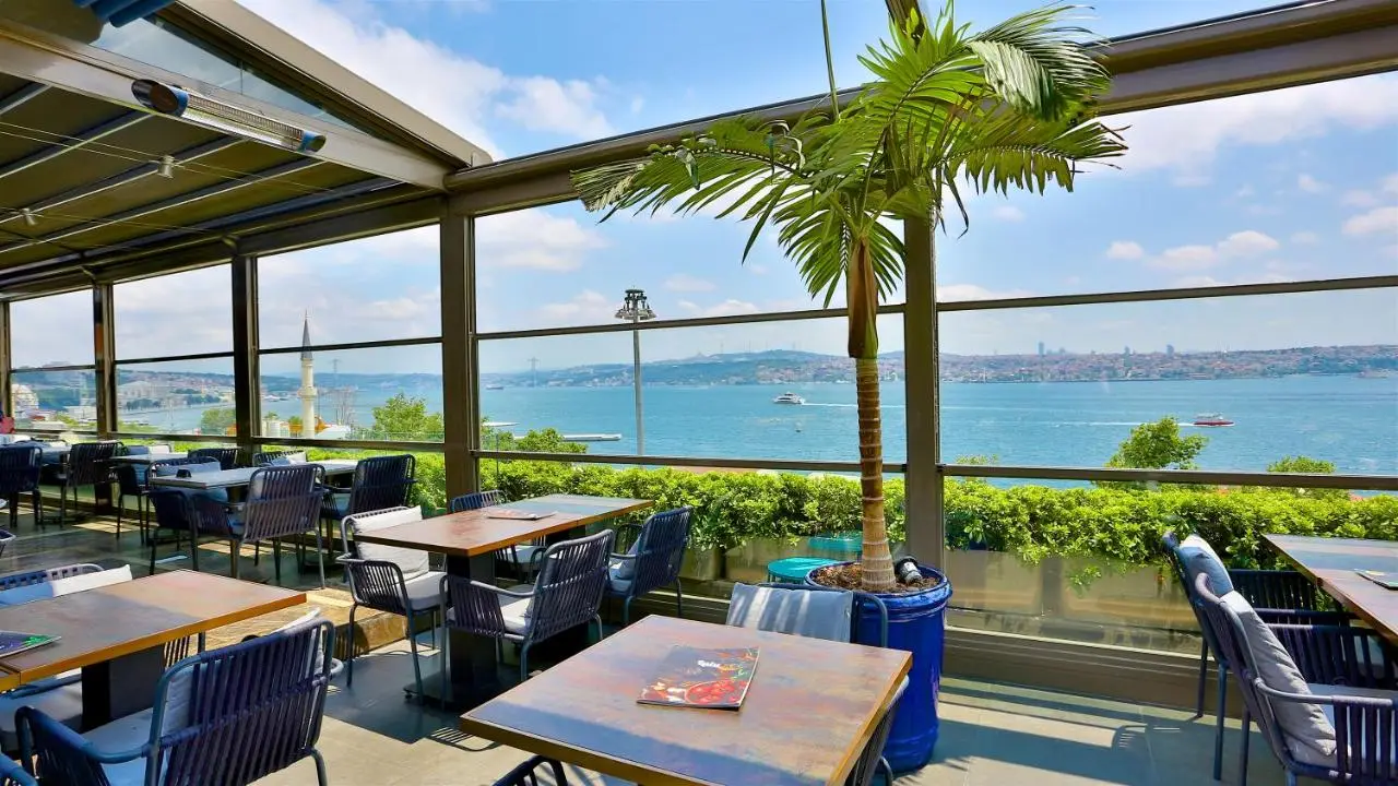 Zimmer Bosphorus Hotel