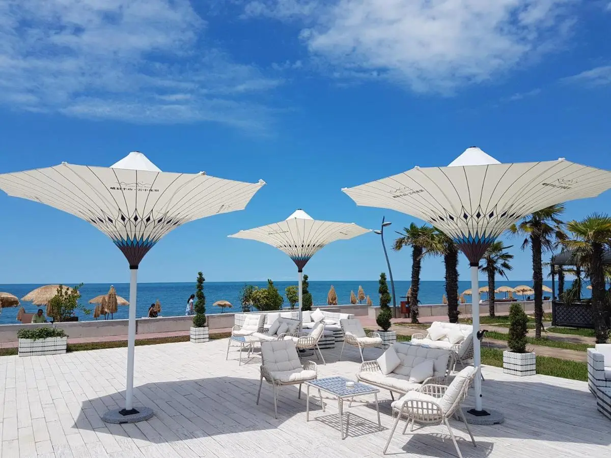 Luxury Dreamland Oasis Apartments