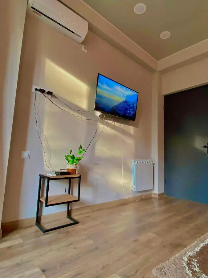 Apartment Pirveli