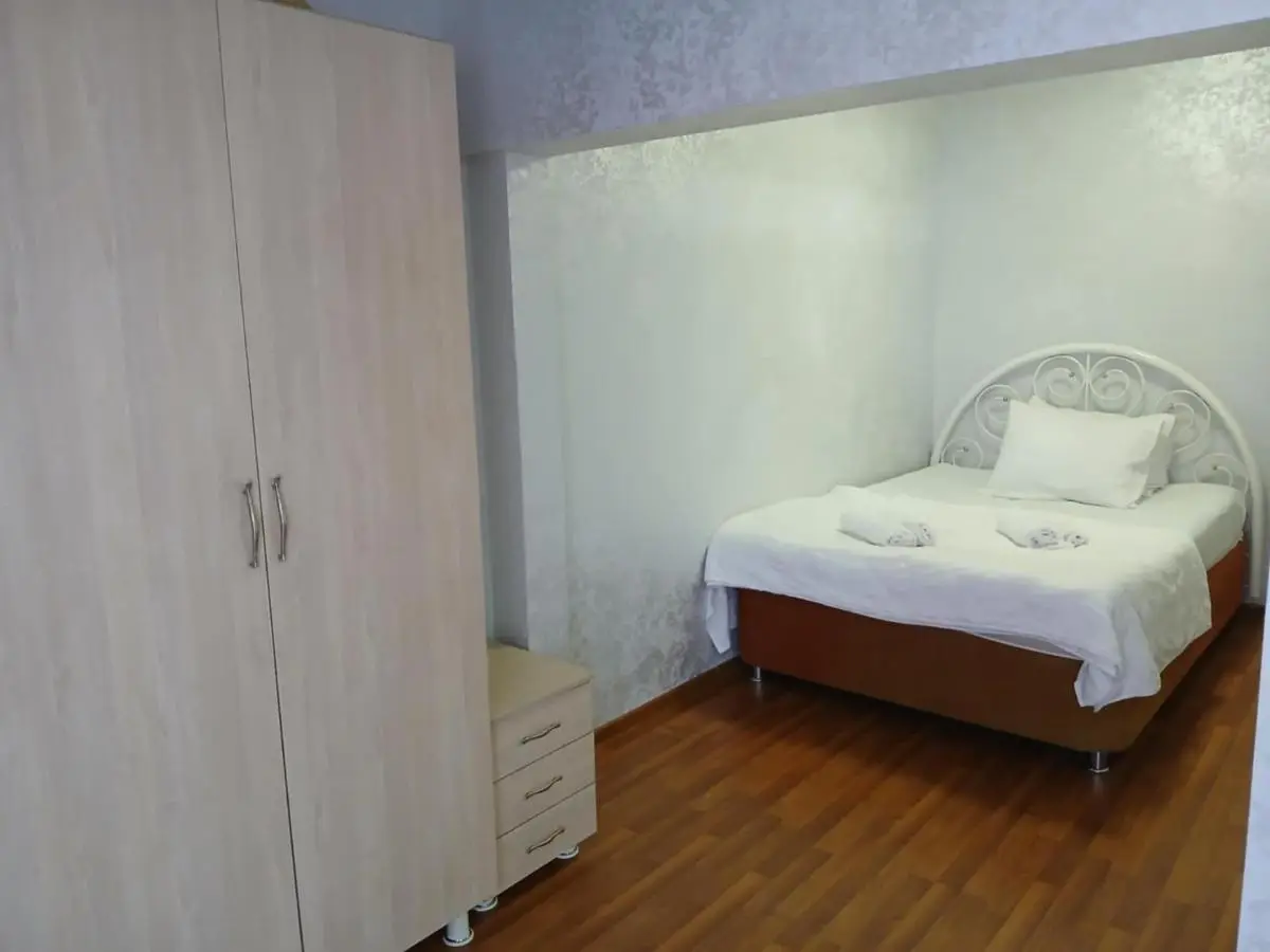 mano guest house