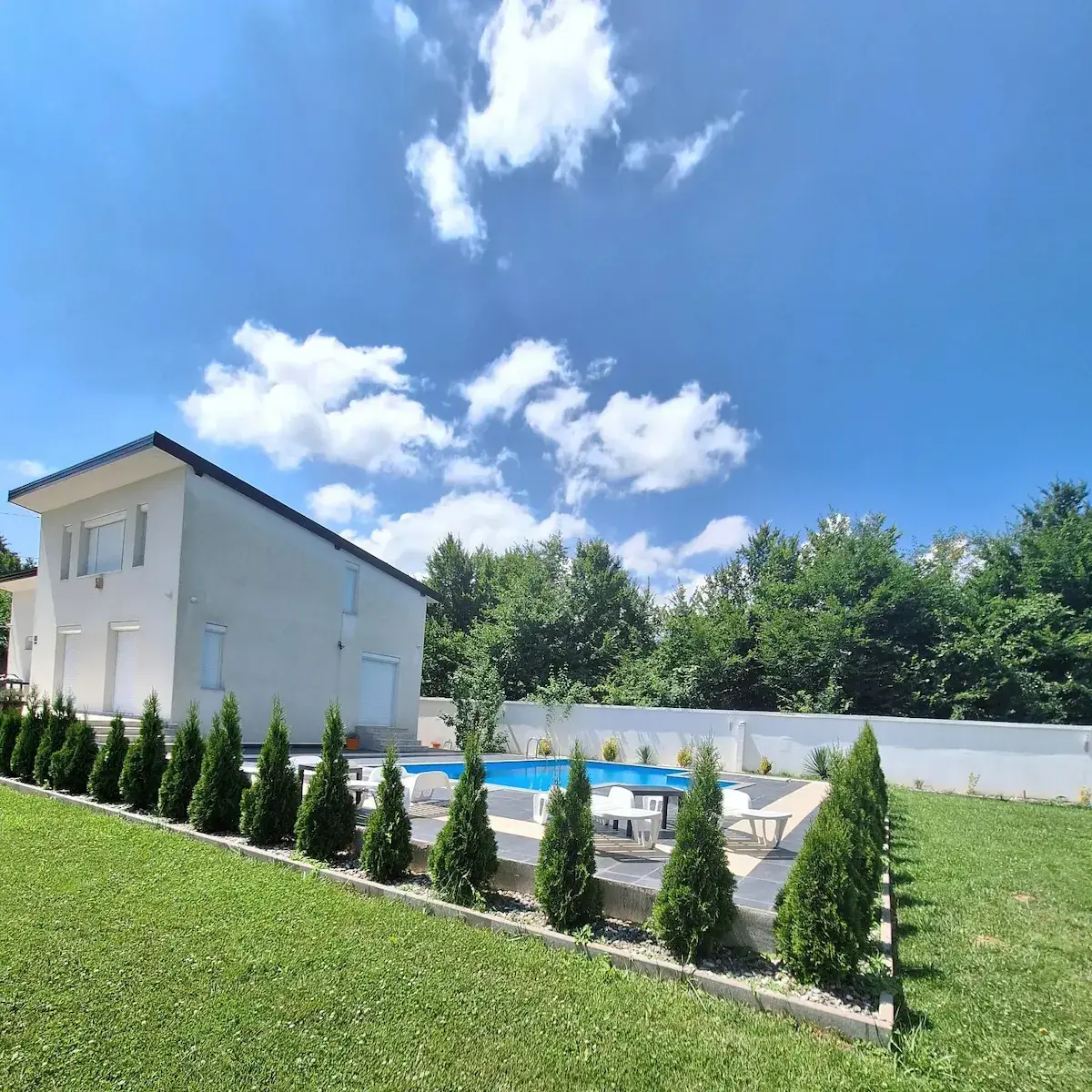 Villa Arkado - 3-bedroom villa with outdoor pool