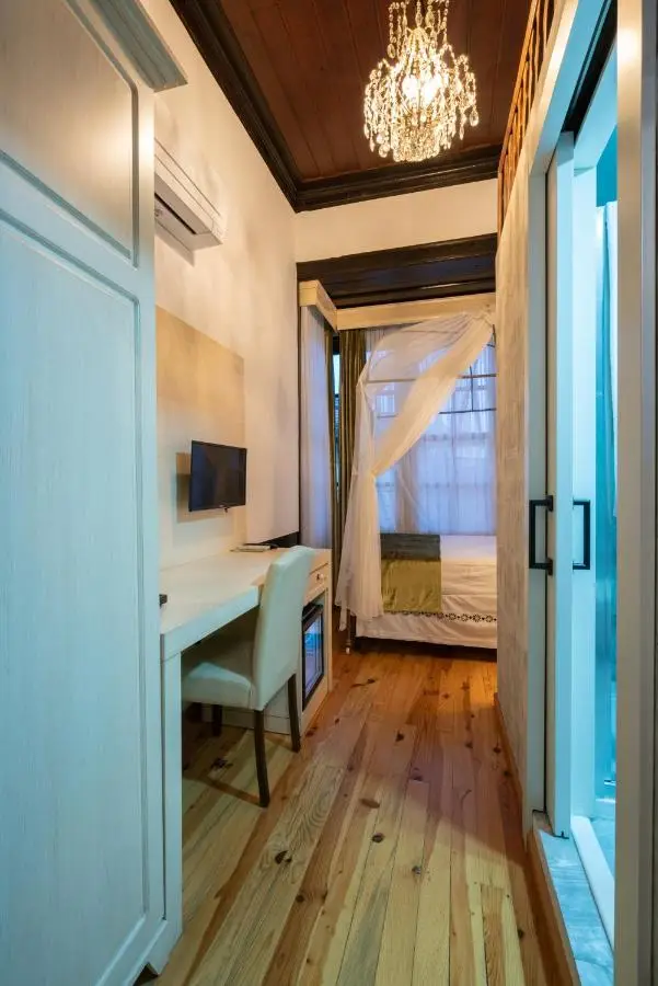 Cedrus Hotel