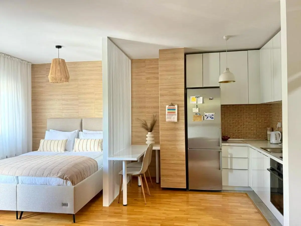 Merak - Two bedroom apartment- Free parking