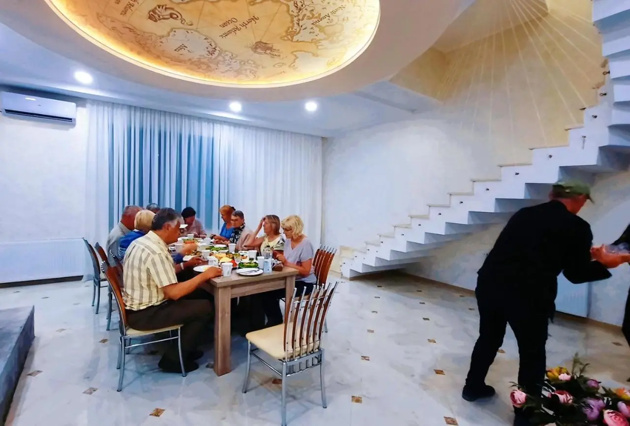 Inaisi Hotel