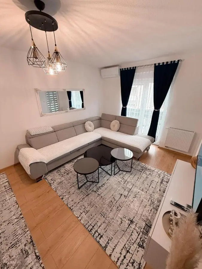 Apartment Saturday