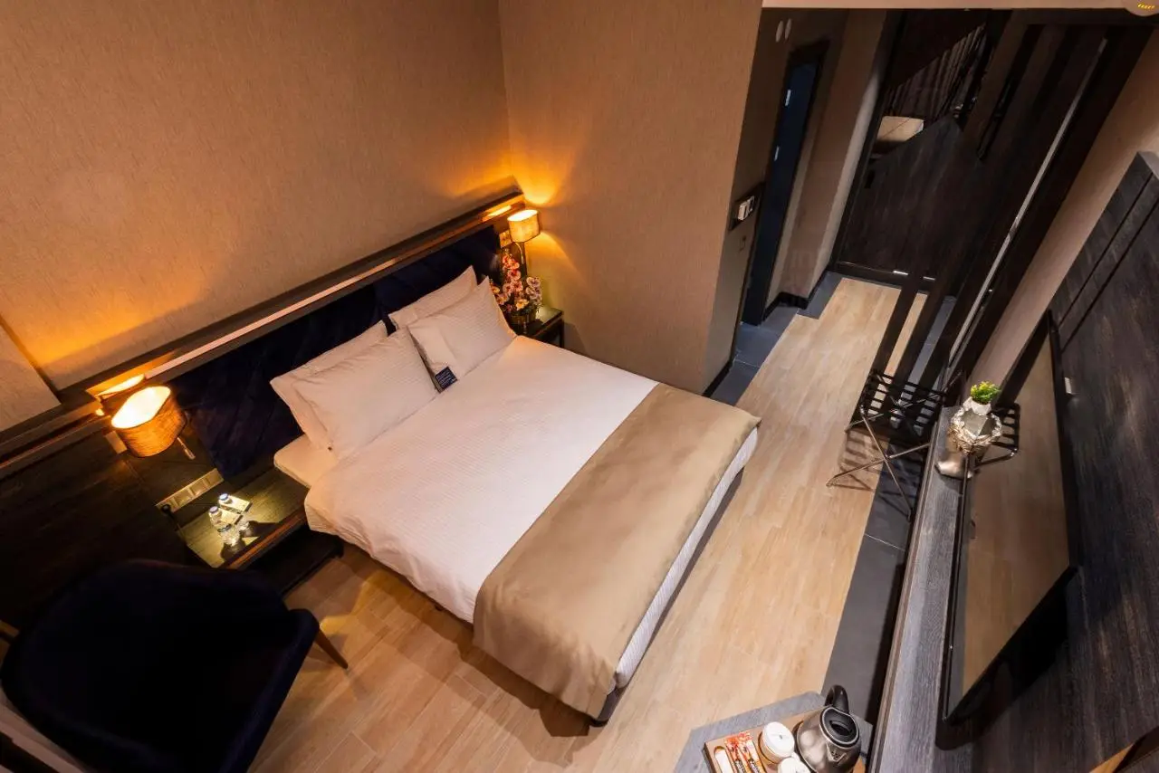 WestDoor Hotel