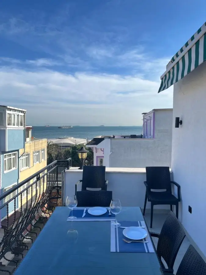 Sultan Pier Hotel