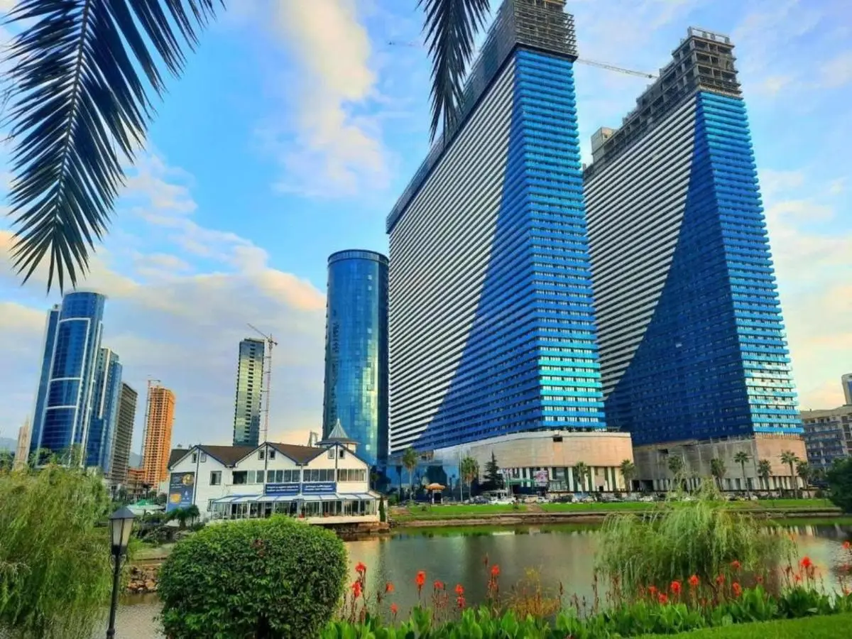 Blue Wave Orbi City